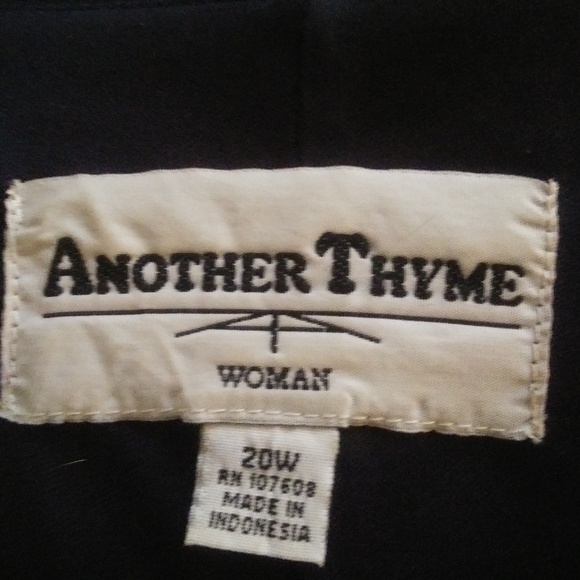 Dress - Picture 5 of 5